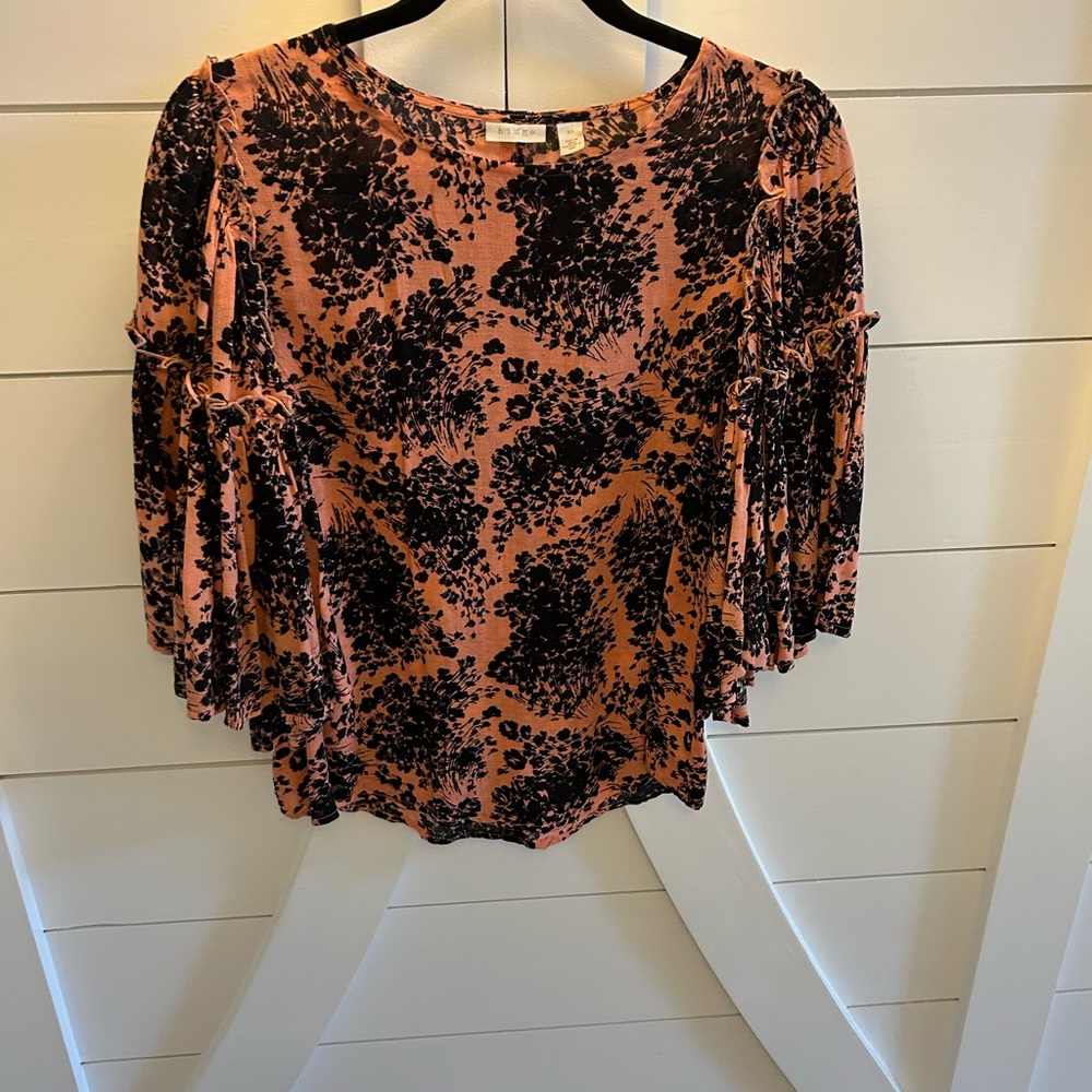 Hinge women’s top
